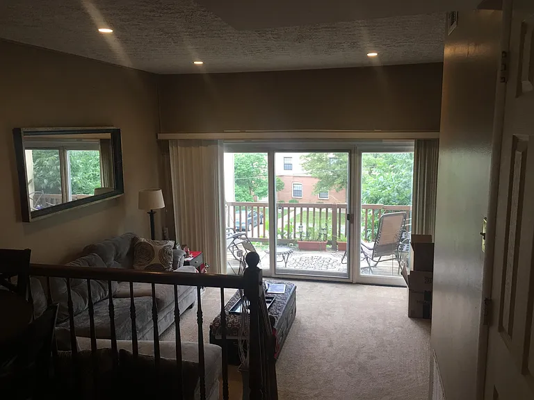 129 Community Ct — Photo 3