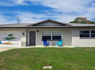 710 13th Ave SW, Largo, FL 33770