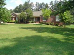 834 Ozora Rd, Lawrenceville, GA 30045