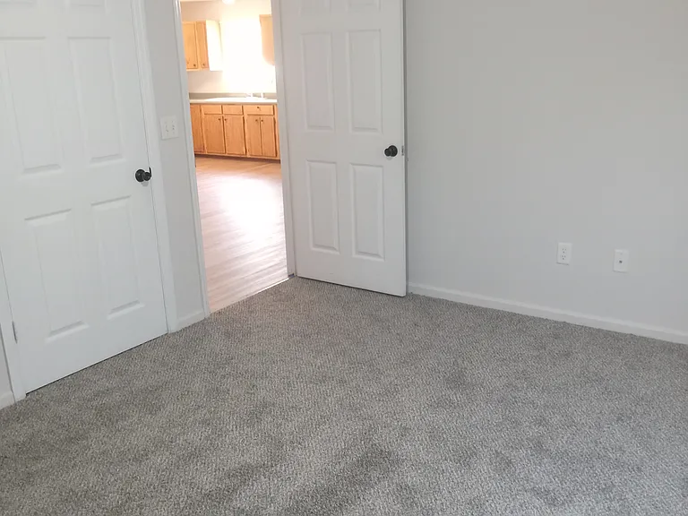 1601 Jefferson Ct — Photo 5