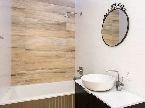 949 Willoughby Avenue image 7 of 13