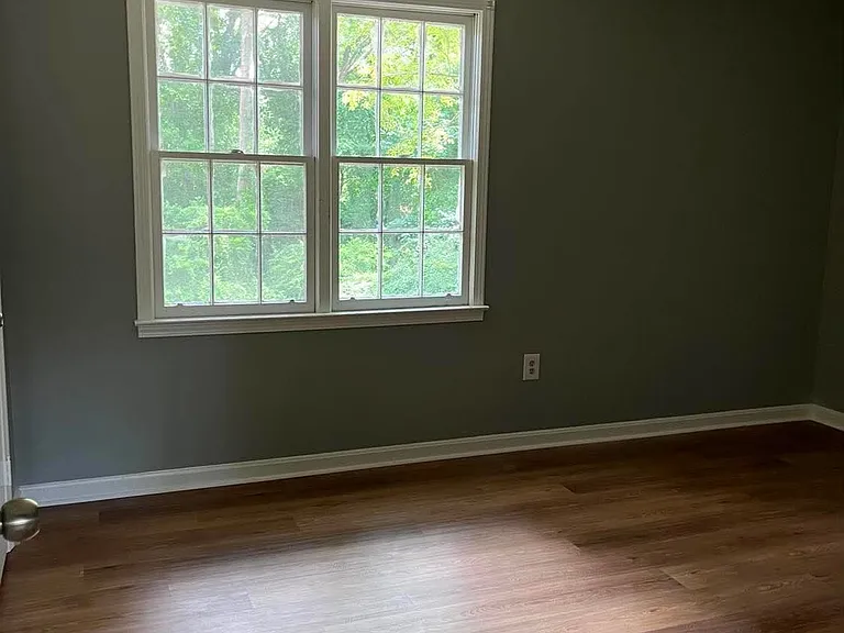 2317 Omega Dr — Photo 9