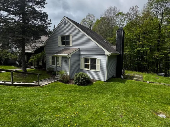 1055 Beaver Pond Mdws, Hancock, MA 01237