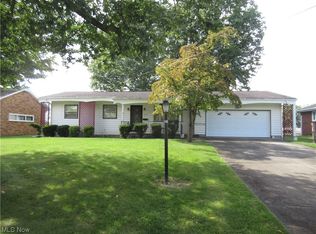 452 Sycamore Dr, Campbell, OH
