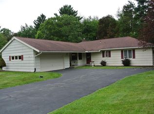 4 Bradford Dr, Syracuse, NY 13224