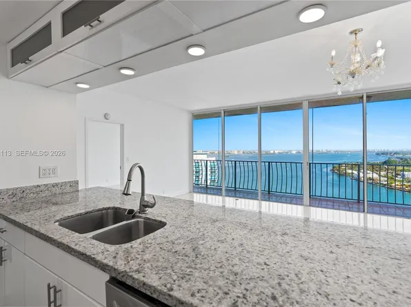 7601 E Treasure Dr #Penthouse 216, Miami Beach, FL 33141
