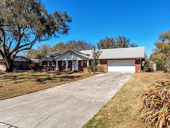 4th image of 1220 Spring Ct