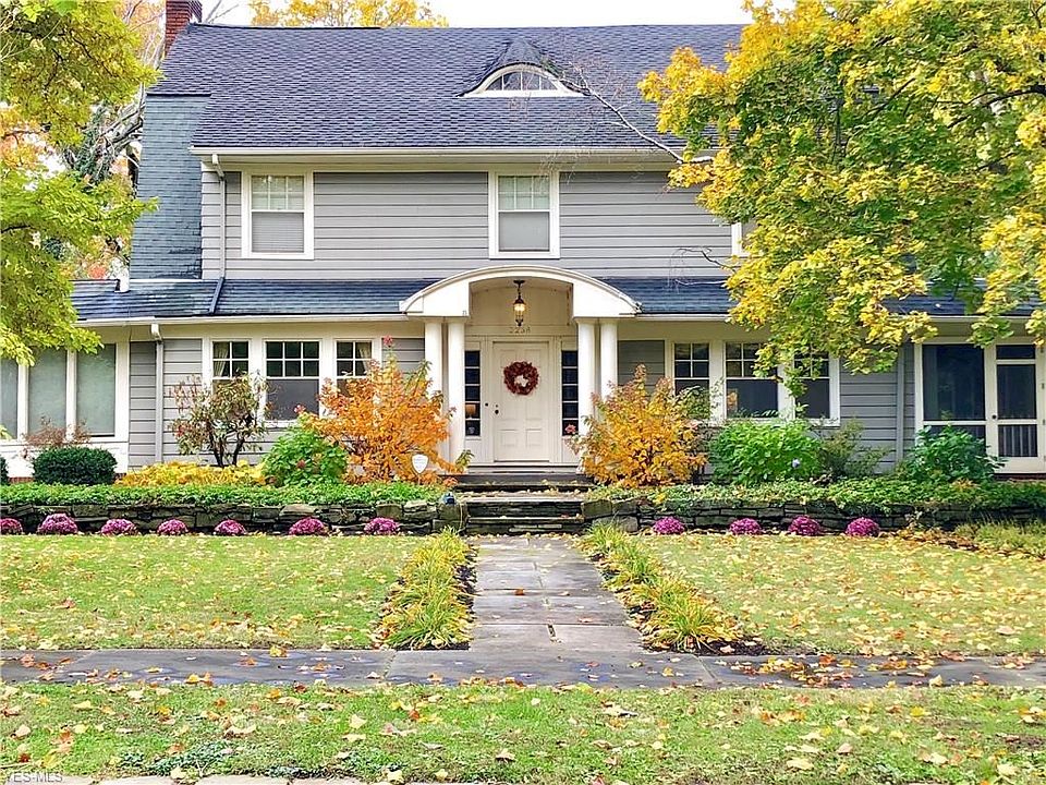 2nd image of 2238 Devonshire Dr