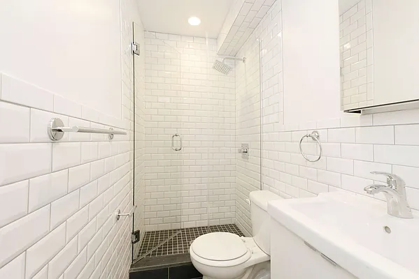 Rented by Bold New York | media 34