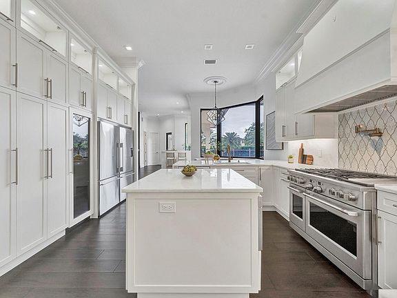 3rd image of 11431 NW 18th Street