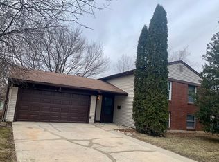 6812 West Ave, Hanover Park, IL 60133