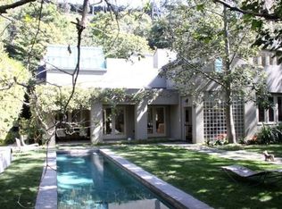 21 Latimer Rd, Santa Monica, CA 90402