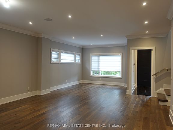 4th image of 2140 Willard Ave