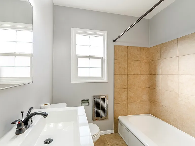 2551 8th Ave #11 — Photo 3