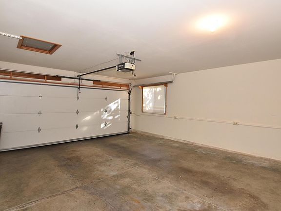 5th image of 1051 N Sunnyslope Dr Unit 101