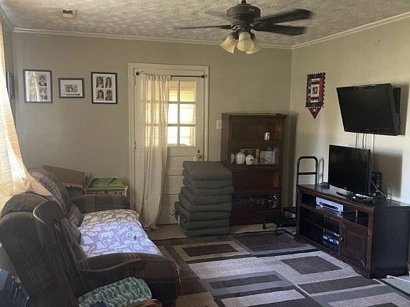 5th image of 6741 Strathmore Rd