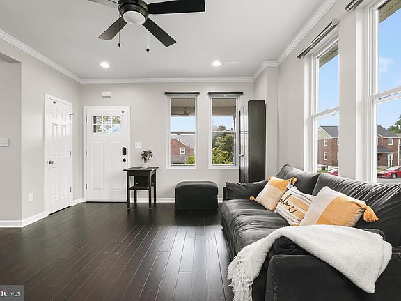 5th image of 3006 Echodale Ave