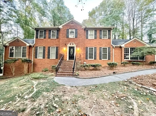 4370 Inns Brook Dr, Snellville, GA 30039