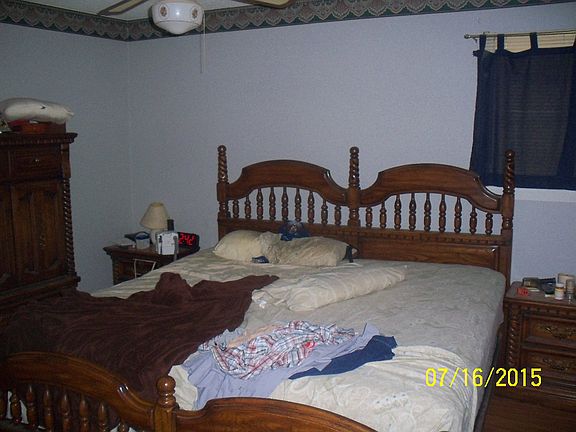 4th image of 120 Elm Dr