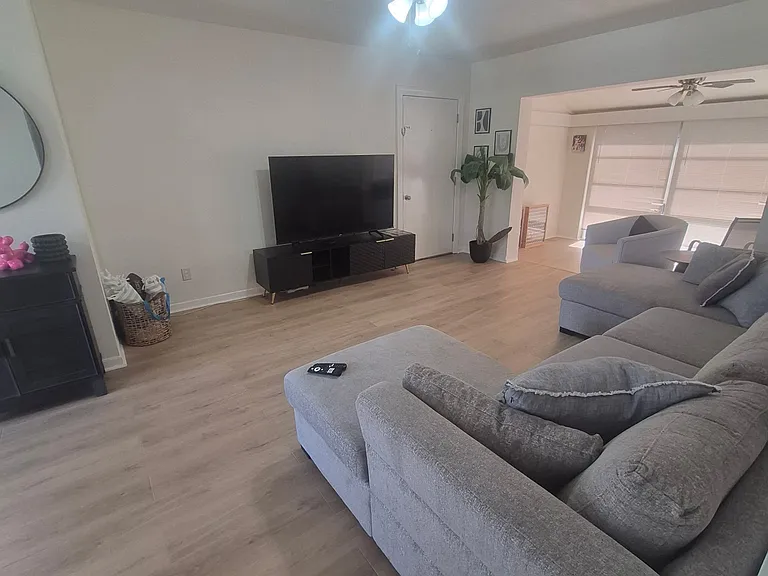 8303 Bardmoor Blvd #201 — Photo 8