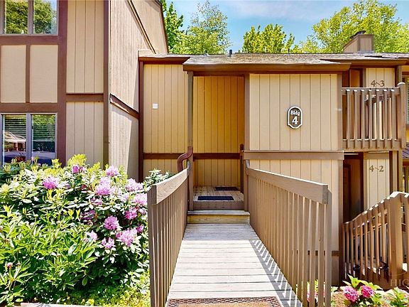 2nd image of 250 Ridgeview Road #4-3
