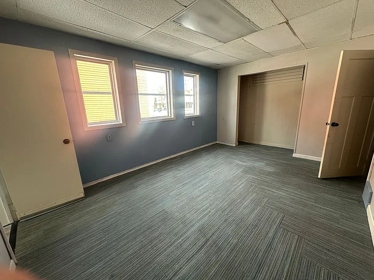 727 Washington St — Photo 14