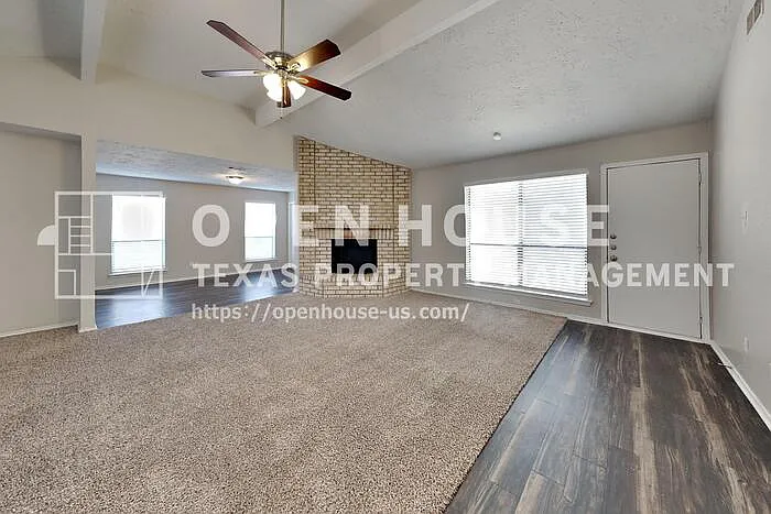 3 bed, 2.0 bath, 1755 sqft, $2,280 — Photo 3