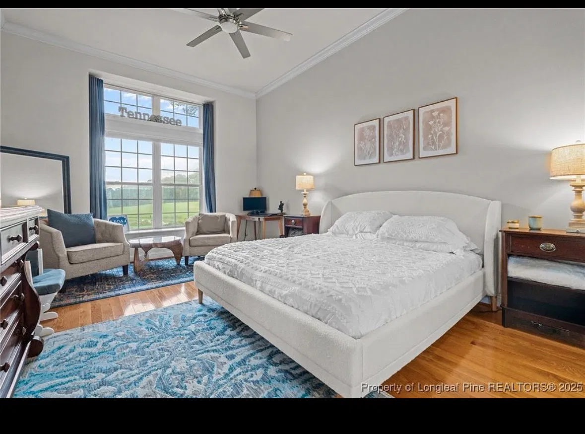 3 bed, 2105 sqft, $2,200 — Photo 3