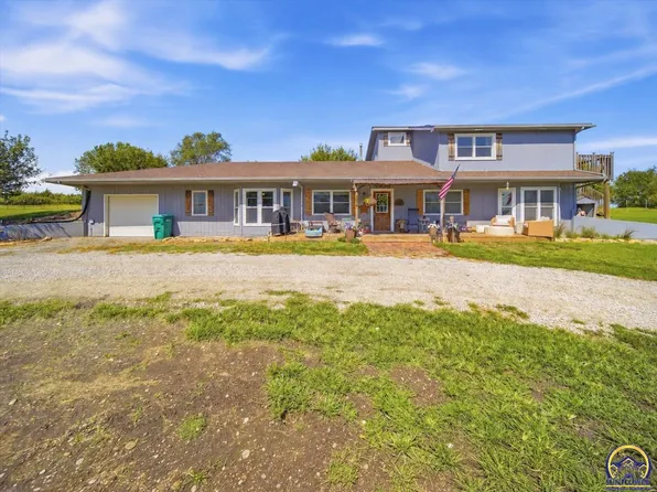 7730 NW Jennings Rd, Topeka, KS 66618