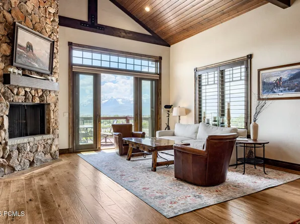 285 N Kings Peak Ct, Heber, UT 84032