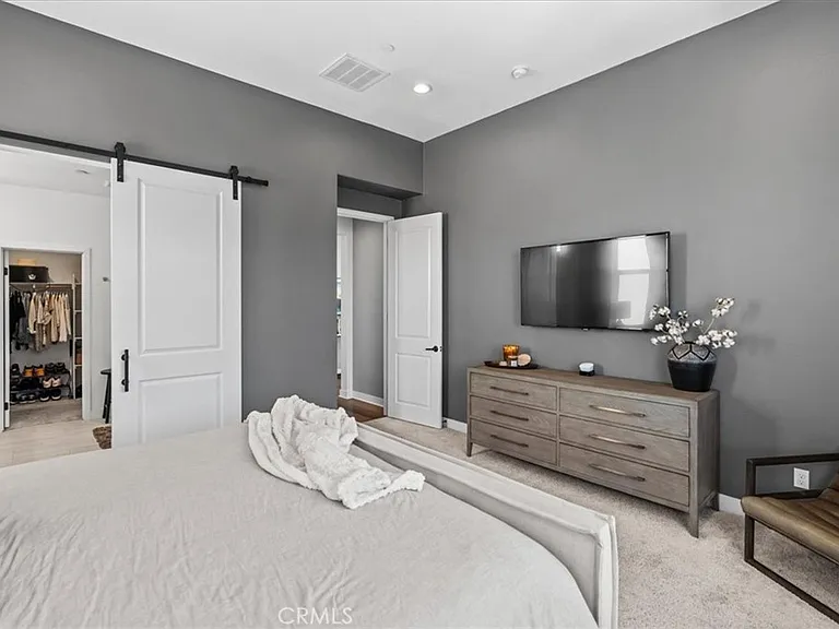 634 Daniel Freeman Cir — Photo 22