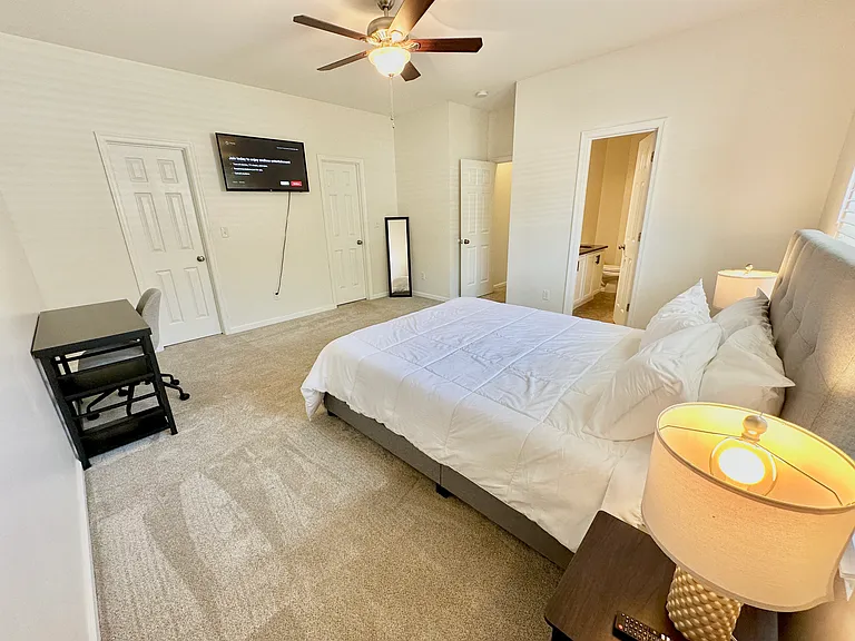 456 N Oceana Blvd — Photo 10