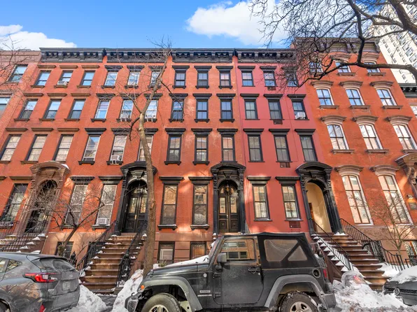222 East 18th Street image 1 of 34