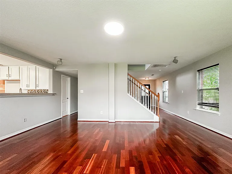 5739 Westminster Village Dr — Photo 12