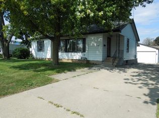 363 Bangs St, Wauconda, IL 60084