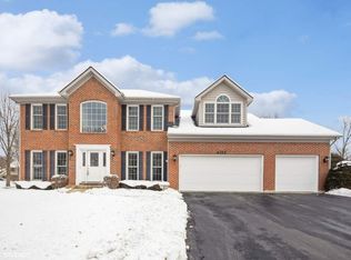 406 Hunt Club Dr, Saint Charles, IL 60174