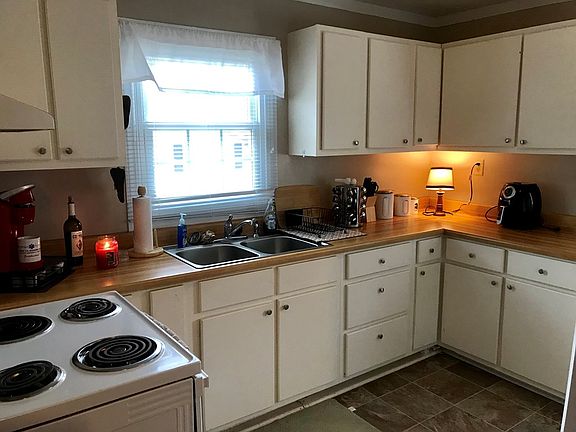 4th image of 117 Pineland Ave