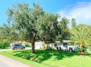 527 Bayshore Dr, Osprey, FL 34229