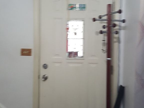 3rd image of 11 Elm Ct #11