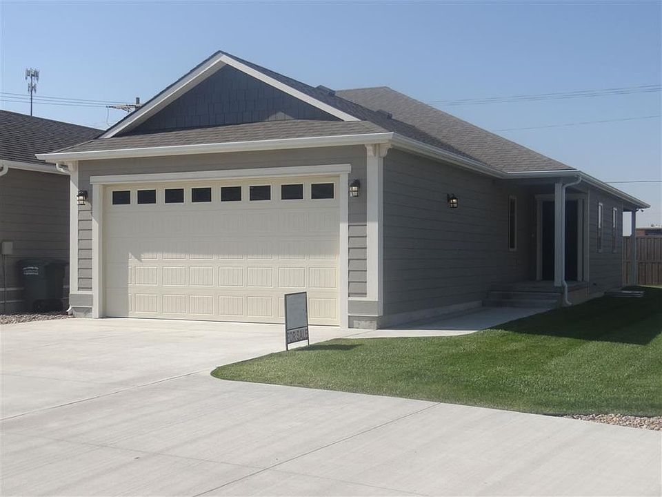 1st image of 802A Sundown Ct