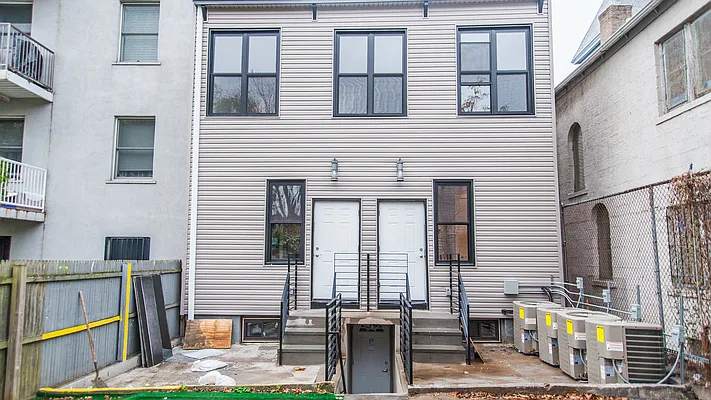 Rented by Nooklyn NYC LLC | media 17