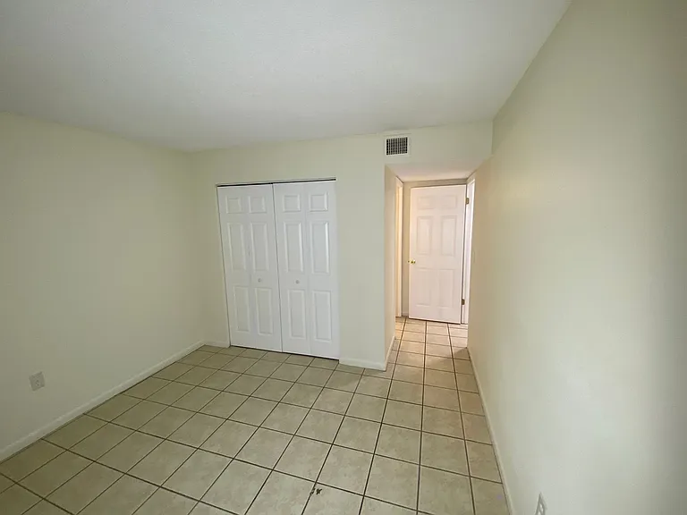 130 Jasmine Woods Ct #12A — Photo 12