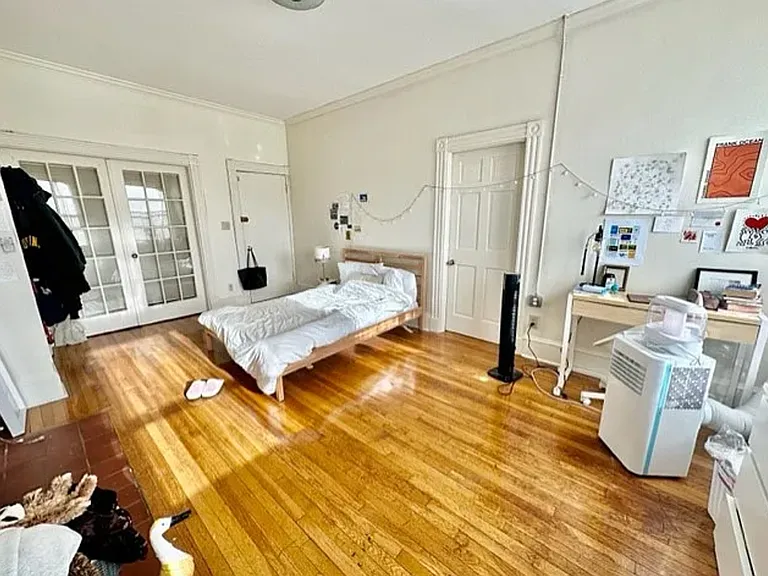 912 Beacon St #2 — Photo 13