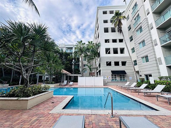 3rd image of 6001 SW 70th St APT 654