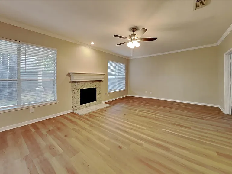 26871 Castlecliff Ln — Photo 4