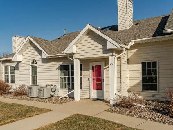 907 Clover Ct, Saint Charles, MN 55972