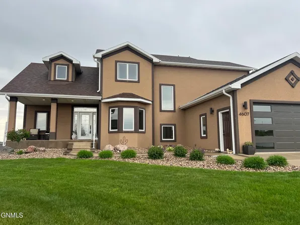 4607 Granite Dr, Bismarck, ND 58503