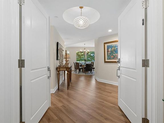 4th image of 128 Golden Gate Point APT 202A