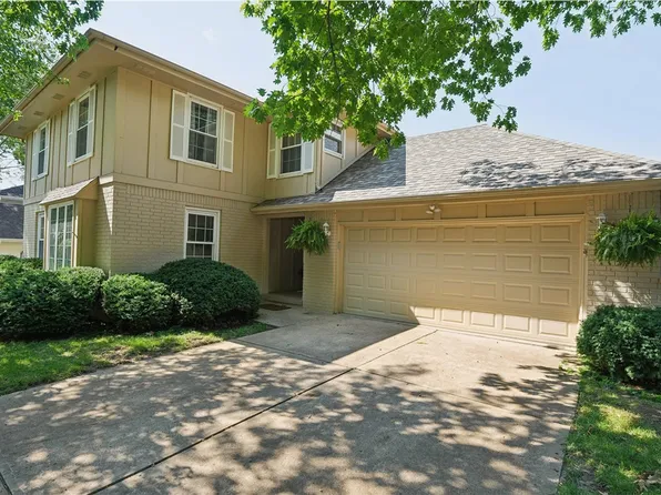 4509 Colt Dr, West Des Moines, IA 50265