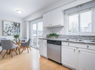 225 Baker St, Waterloo, ON N2T2L9